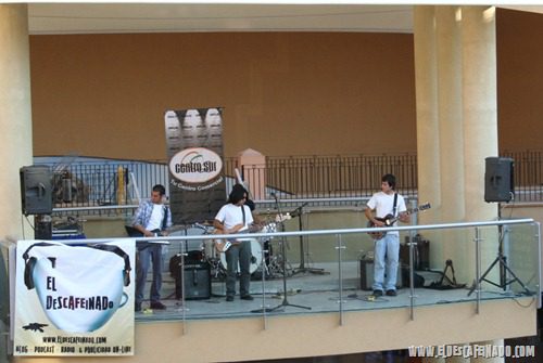 Por Redacción El Descafeinado El pasado sábado 5 de junio Naranjito Blues se presentó en el foro de la plaza comercial Centro Sur; poniendo a bailar...