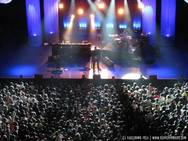 Gigantic: la crónica de los Pixies en Guadalajara Por Diego Ramos. Nota al inicio: a la mierda los convencionalismos. Es 19 de octubre. Corre el año 2010 y la noche comenzaba con unas cervecitas en la base descafeinada...