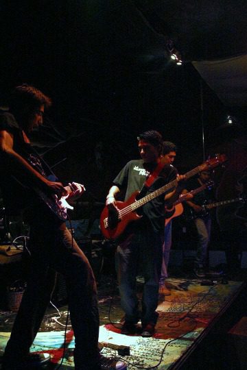 Rock-social, una tendencia que crece Por Diego Ramos (@padrinoloko). Adquiriendo cada vez más compromisos, el rock tapatío independiente hace gala de su buena disposición promoviendo conciertos con causas loables. En tan...