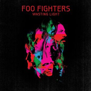 Poderío Grohl: los Foo Fighters atacan con Wasting Light Por Diego Ramos (@padrinoloko ). El séptimo álbum de estudio de la banda de Seattle liderada por Dave Grohl consigue mantenerse apegado a su estilo y...